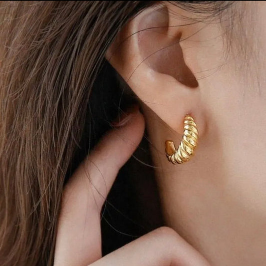 Croissant Semi-Hoop Earring