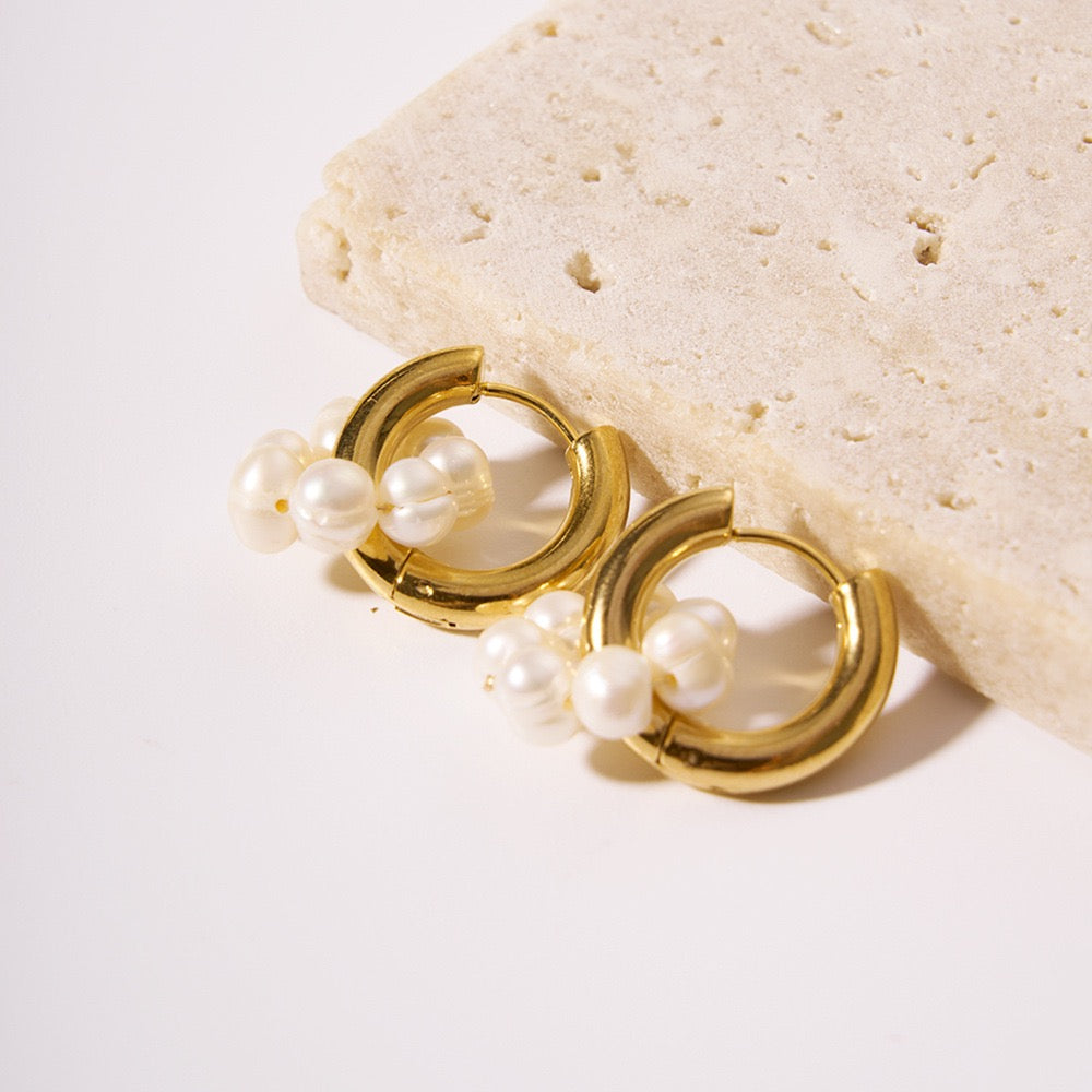 Flower Double Pearl Earring